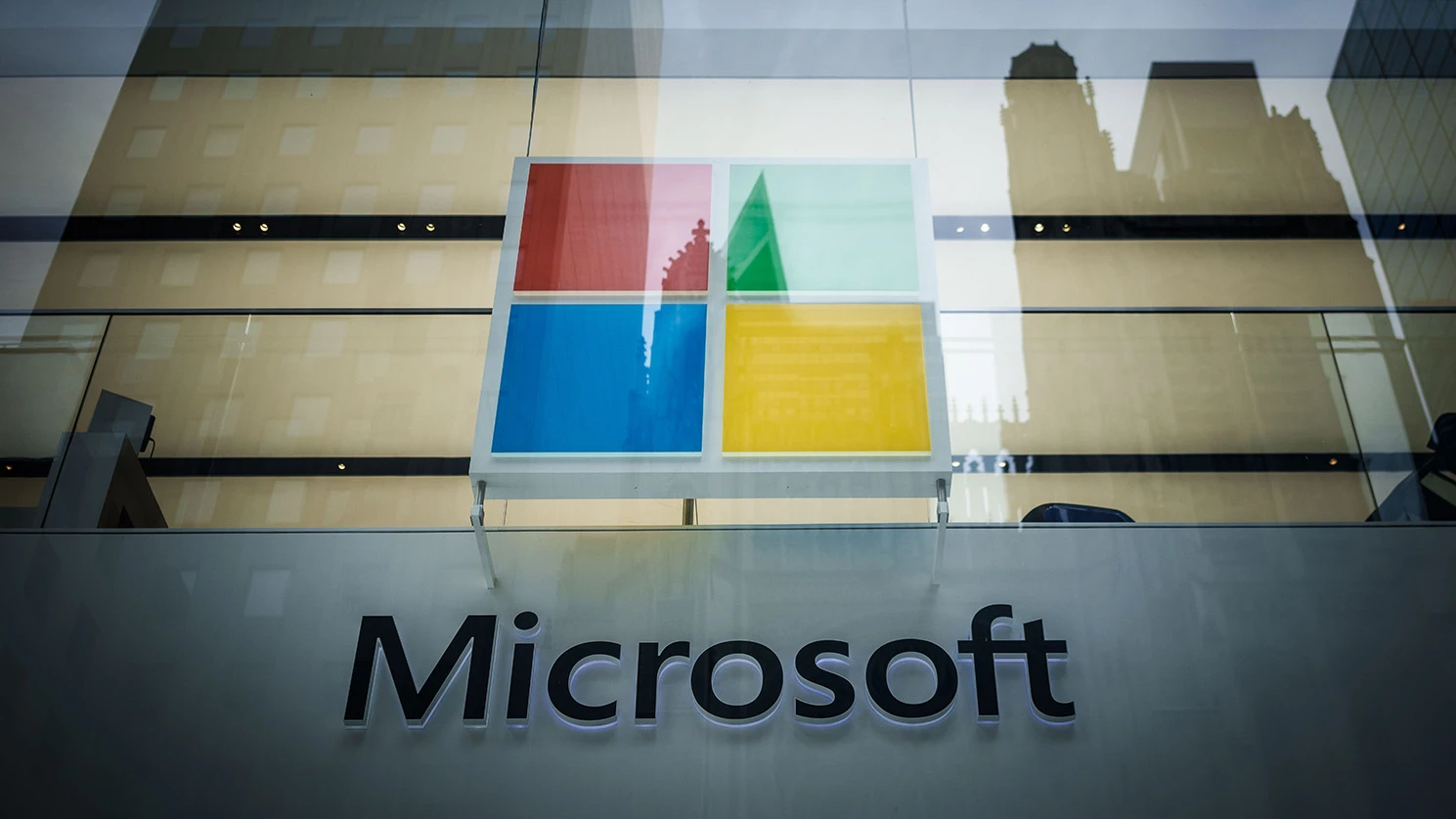 微软修复了两个正在被积极利用的漏洞，属于十月补丁星期二 媒体